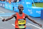 Wilson Kipsang wins the 2012 BUPA GNR.
